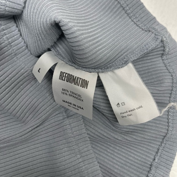 Reformation light blue wide crew neck crop top size L - Picture 5 of 5